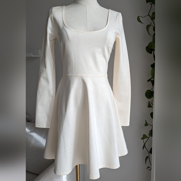 Sunday Best Virtue Dress - Picture 10 of 11